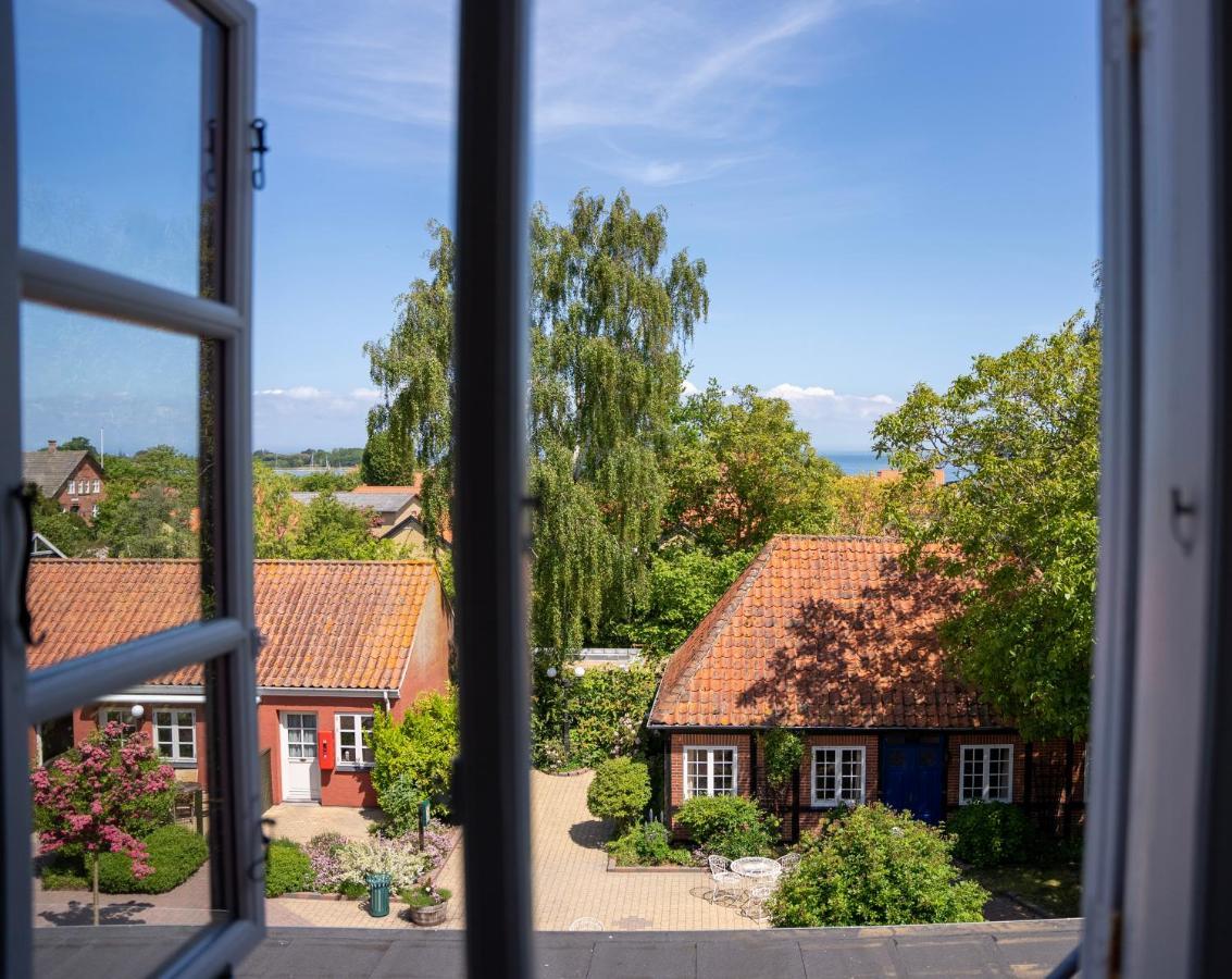 Hotel Aerohus Ærøskøbing Екстериор снимка